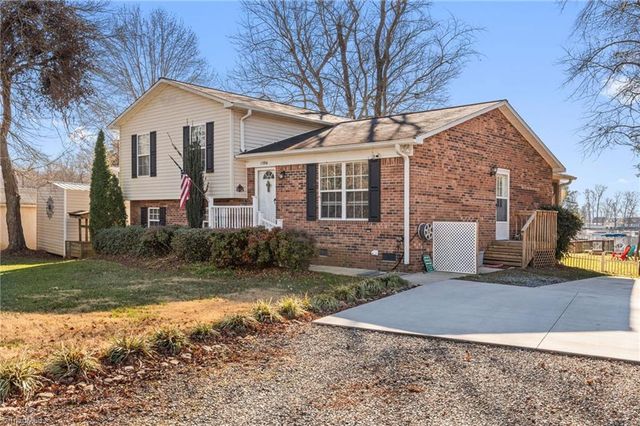 1586 Riverview Road Extension, Lexington, NC 27292