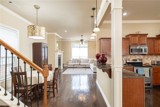 1699 E Amber Drive, Fayetteville, AR 72703
