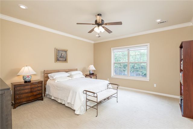 1699 E Amber Drive, Fayetteville, AR 72703