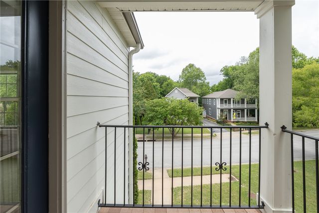 1699 E Amber Drive, Fayetteville, AR 72703