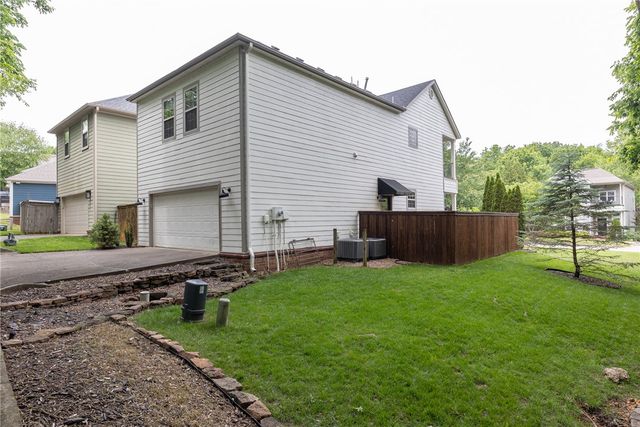1699 E Amber Drive, Fayetteville, AR 72703