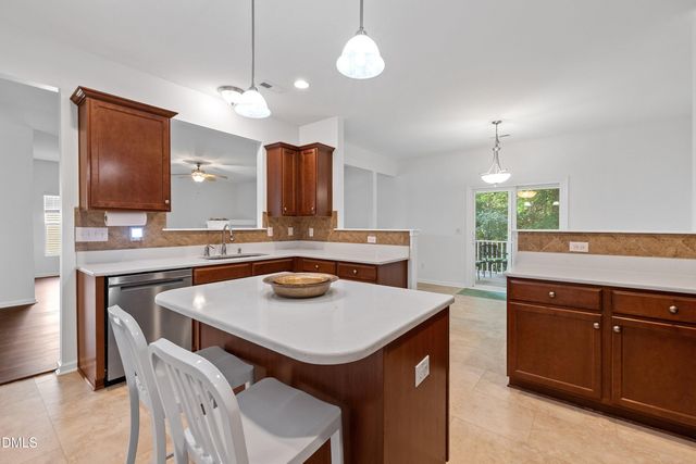 817 Edgeware Way, Wake Forest, NC 27587