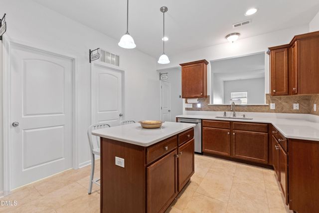817 Edgeware Way, Wake Forest, NC 27587
