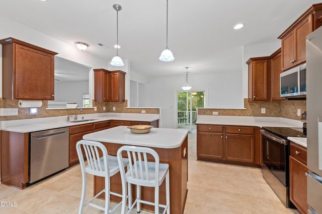 817 Edgeware Way, Wake Forest, NC 27587