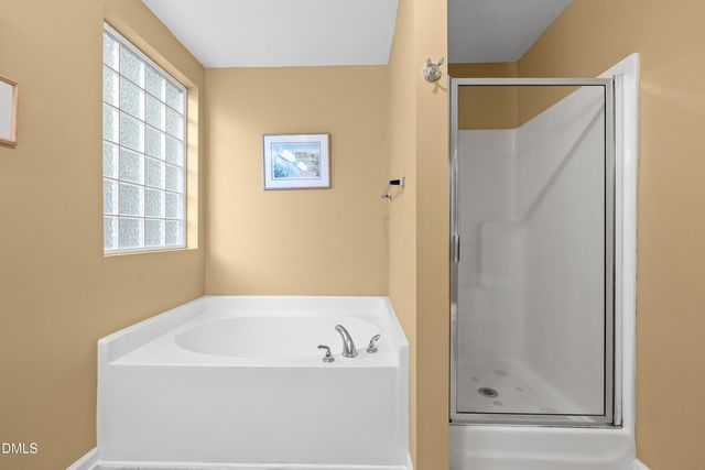 817 Edgeware Way, Wake Forest, NC 27587