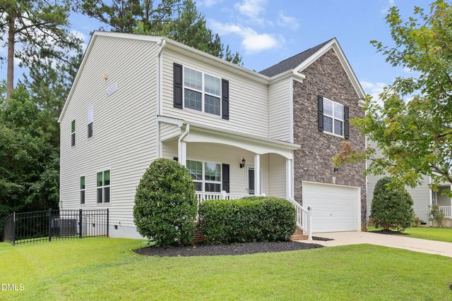 817 Edgeware Way, Wake Forest, NC 27587
