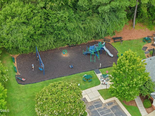 817 Edgeware Way, Wake Forest, NC 27587