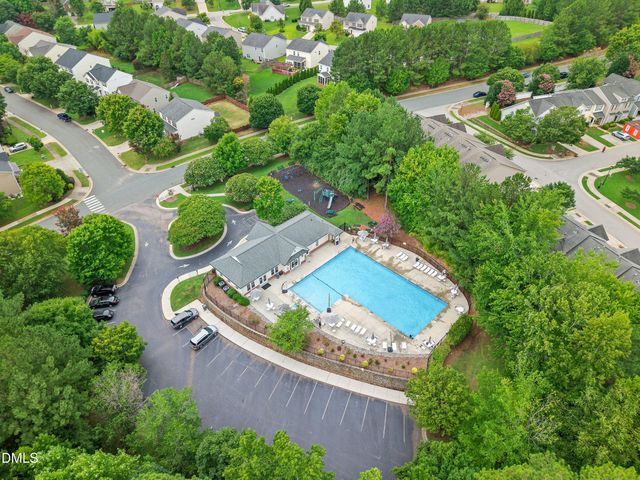 817 Edgeware Way, Wake Forest, NC 27587