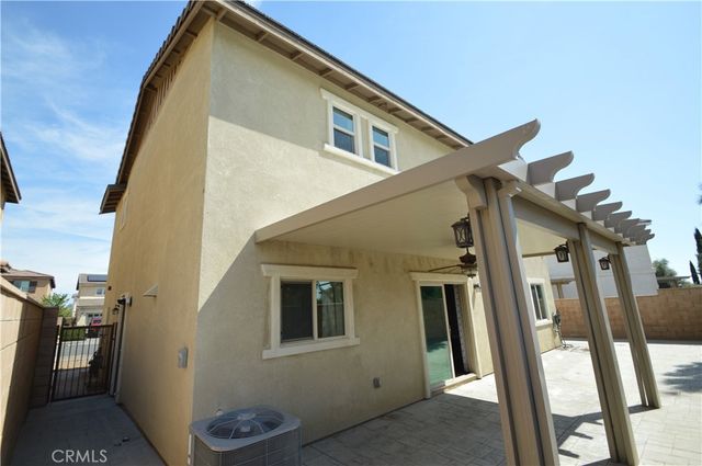 7064 Sweetleaf, Fontana, CA 92336