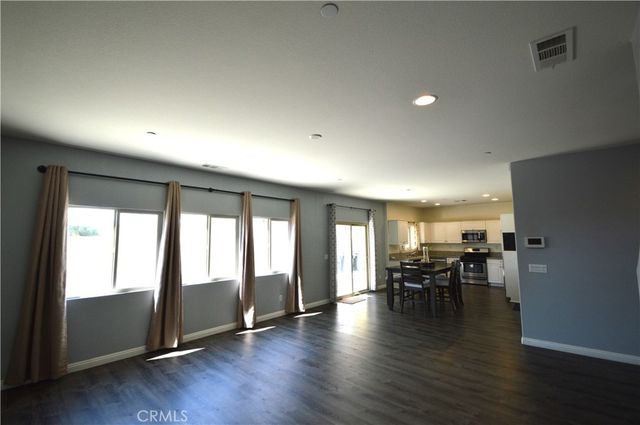 7064 Sweetleaf, Fontana, CA 92336