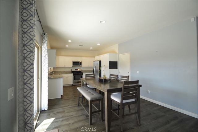 7064 Sweetleaf, Fontana, CA 92336