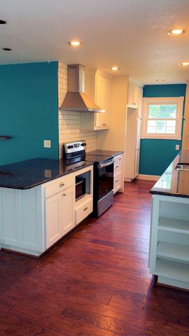 1302 Shelden, El Dorado, KS 67042