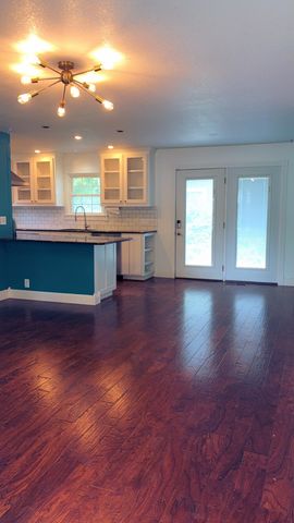 1302 Shelden, El Dorado, KS 67042