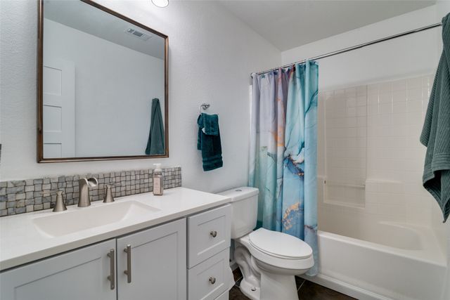 1014 Bainbridge Lane, Forney, TX 75126