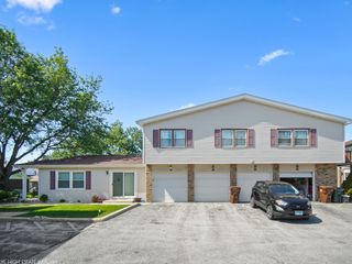 19536 115th Avenue B, Mokena, IL 60448