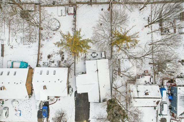 11 Highview Avenue, Fox Lake, IL 60020