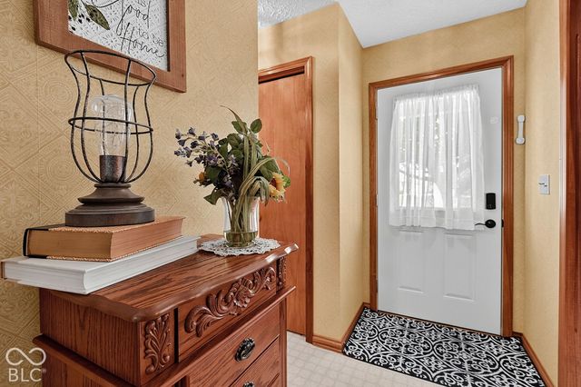 501 Somerset Drive, Lebanon, IN 46052