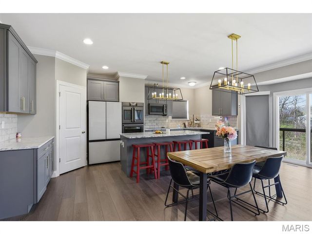 5013 Corisande Woods Drive, Fenton, MO 63026