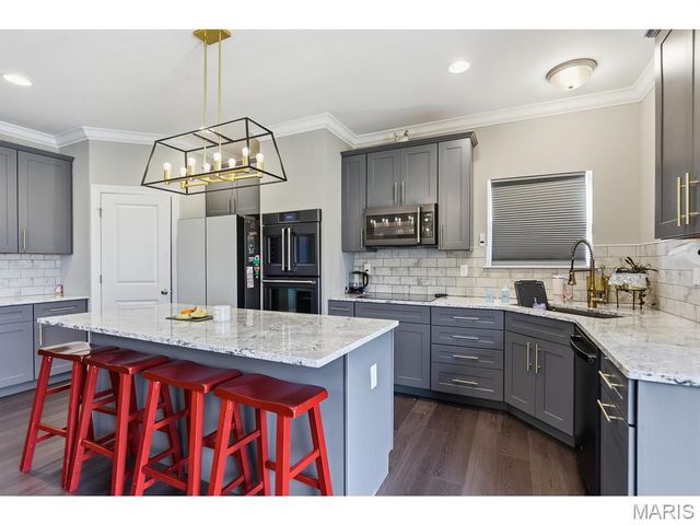 5013 Corisande Woods Drive, Fenton, MO 63026