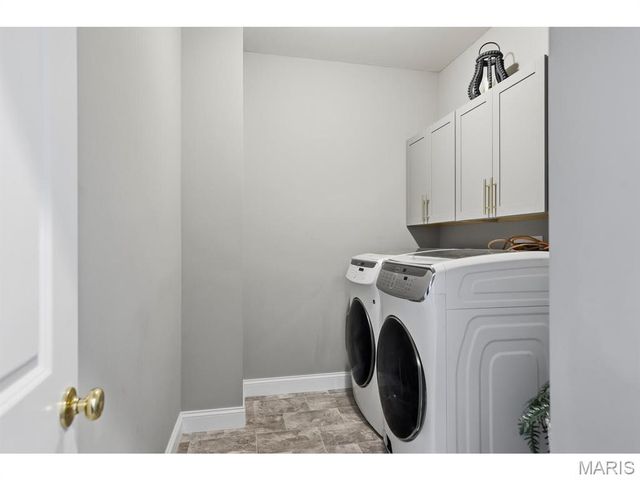 5013 Corisande Woods Drive, Fenton, MO 63026