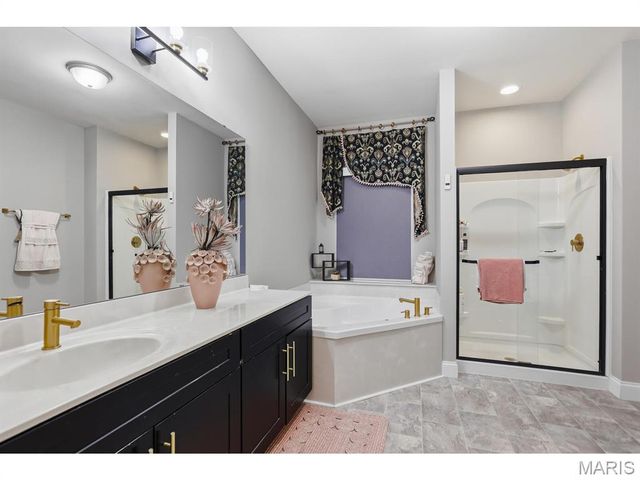 5013 Corisande Woods Drive, Fenton, MO 63026