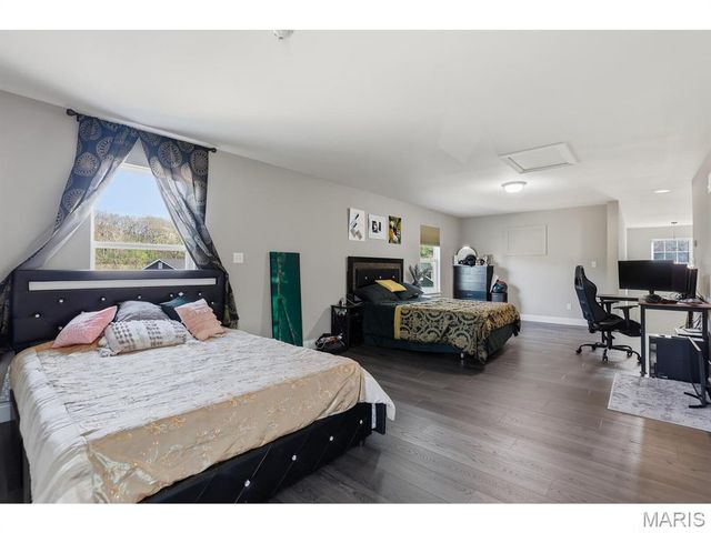 5013 Corisande Woods Drive, Fenton, MO 63026