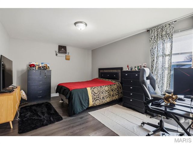 5013 Corisande Woods Drive, Fenton, MO 63026