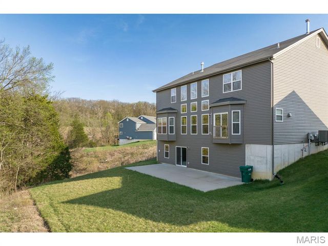 5013 Corisande Woods Drive, Fenton, MO 63026