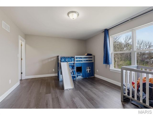 5013 Corisande Woods Drive, Fenton, MO 63026