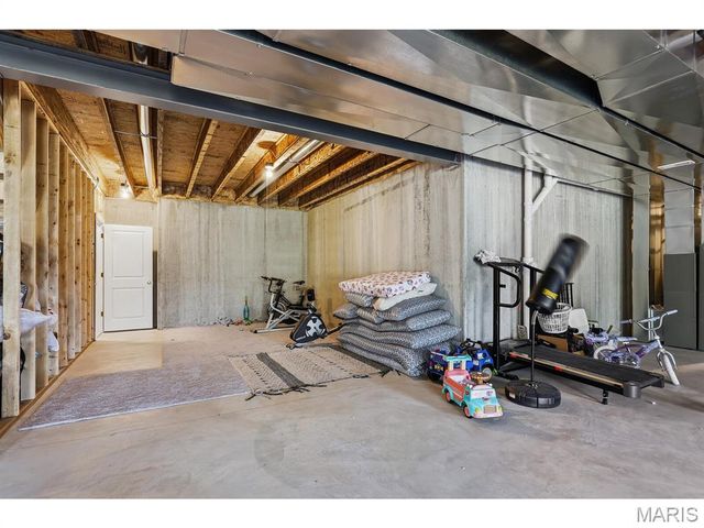 5013 Corisande Woods Drive, Fenton, MO 63026