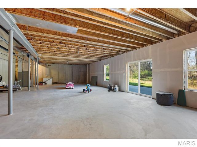 5013 Corisande Woods Drive, Fenton, MO 63026