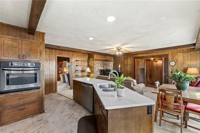 557 U.S. 75 Highway, Yates Center, KS 66783