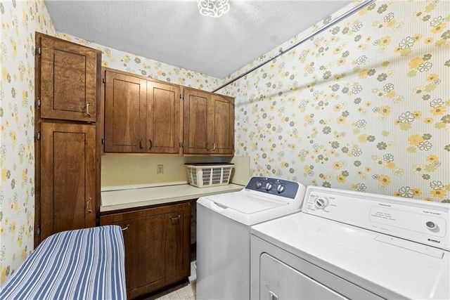 557 U.S. 75 Highway, Yates Center, KS 66783