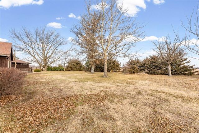 557 U.S. 75 Highway, Yates Center, KS 66783