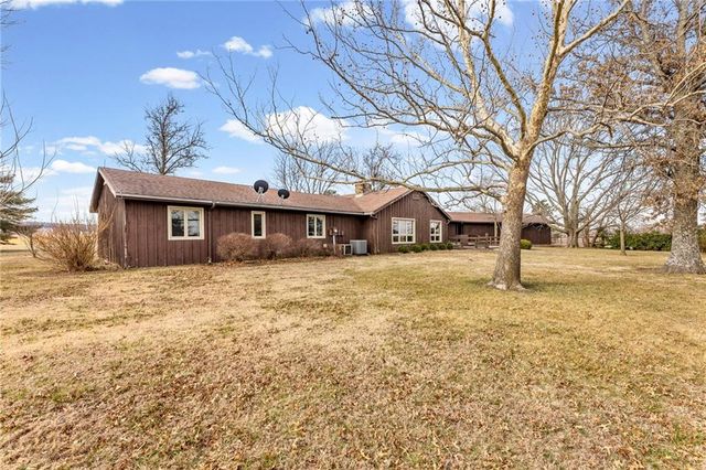 557 U.S. 75 Highway, Yates Center, KS 66783