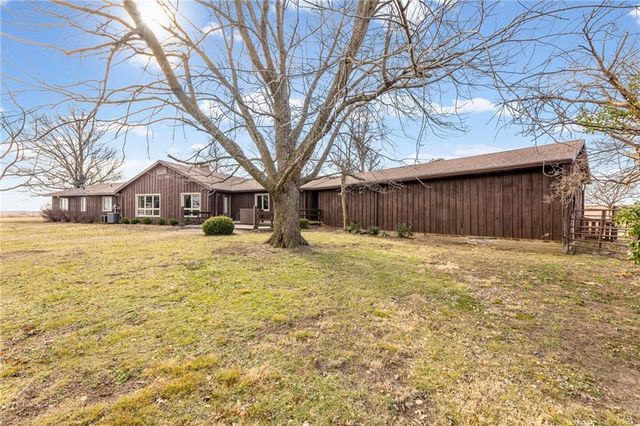 557 U.S. 75 Highway, Yates Center, KS 66783