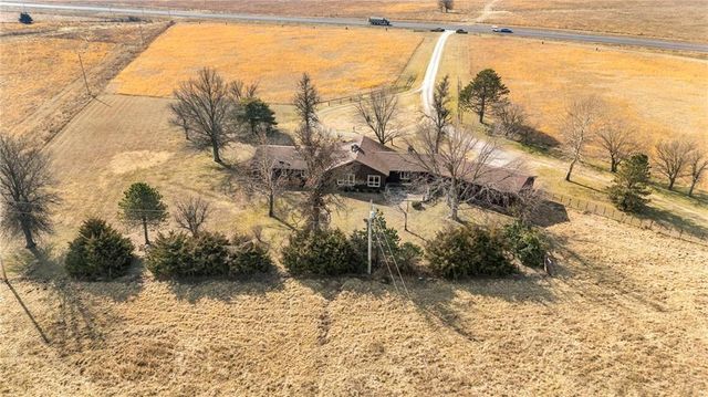 557 U.S. 75 Highway, Yates Center, KS 66783