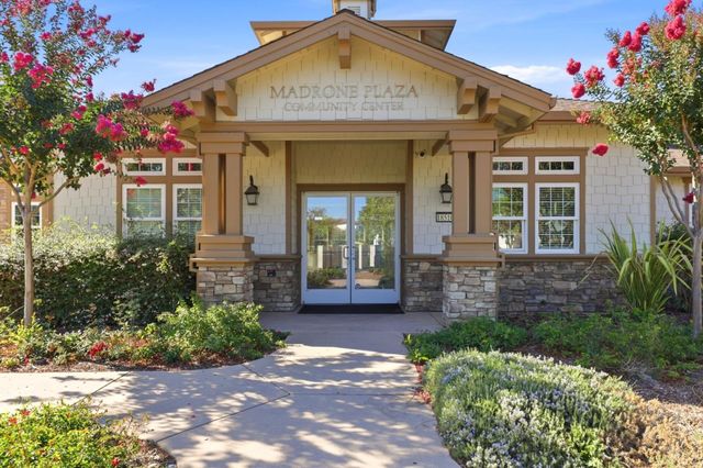 143 Sapphire Lane, Morgan Hill, CA 95037
