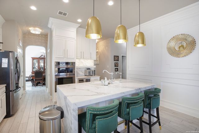 574 Calm Springs, San Antonio, TX 78260