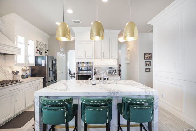 574 Calm Springs, San Antonio, TX 78260