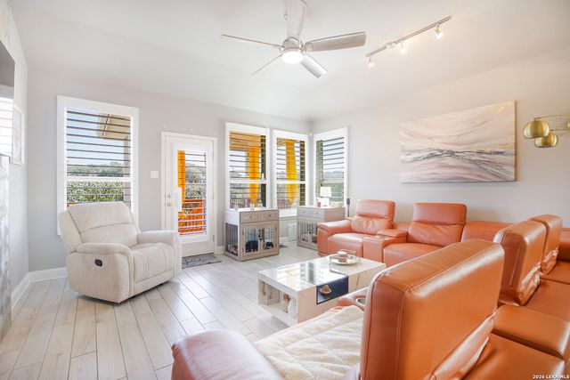 574 Calm Springs, San Antonio, TX 78260