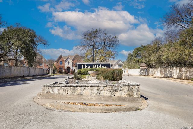 574 Calm Springs, San Antonio, TX 78260