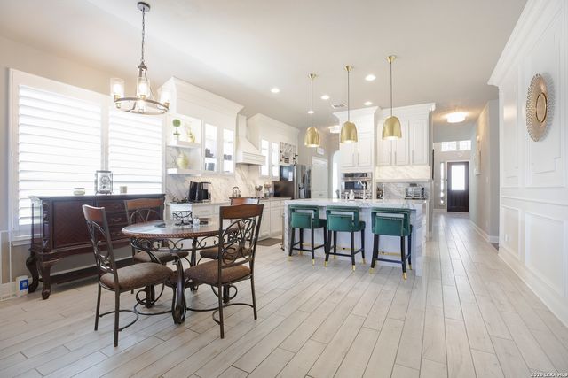 574 Calm Springs, San Antonio, TX 78260