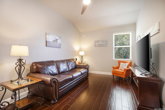 574 Calm Springs, San Antonio, TX 78260