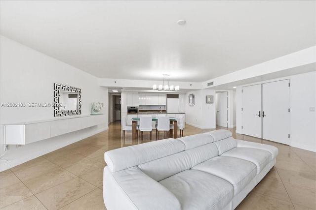 17201 Collins Ave 1107, Sunny Isles Beach, FL 33160