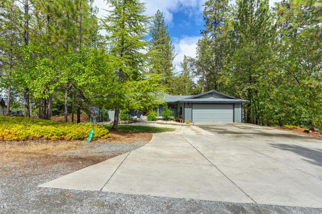 950 Pine Hill Rd, Colfax, CA 95713