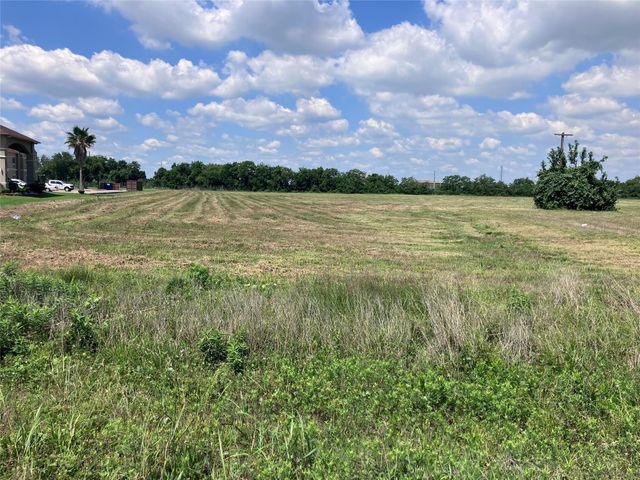301 Sh 146, Texas City, TX 77591