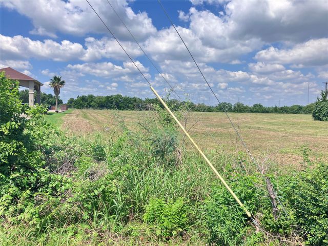 301 Sh 146, Texas City, TX 77591