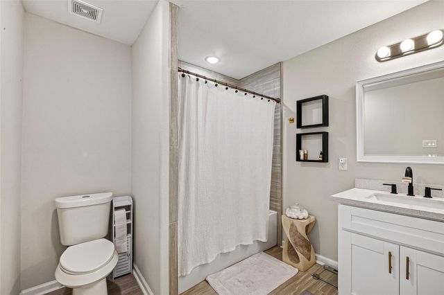 4815 Eastland Street, Houston, TX 77028