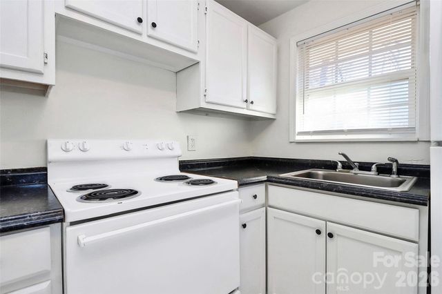 3315 Ross Avenue, Charlotte, NC 28208